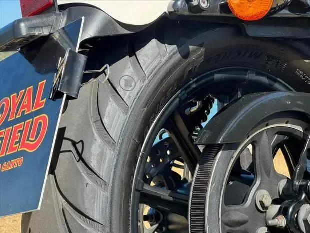 Harley Davidson SPORTSTER IRON 1200