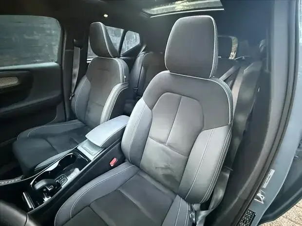 Volvo XC40 P8 RECHARGE ELECTRIC BEV PURE AWD