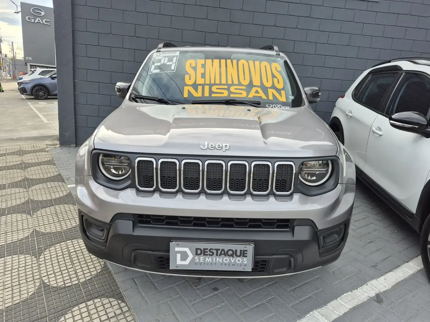 galeria RENEGADE