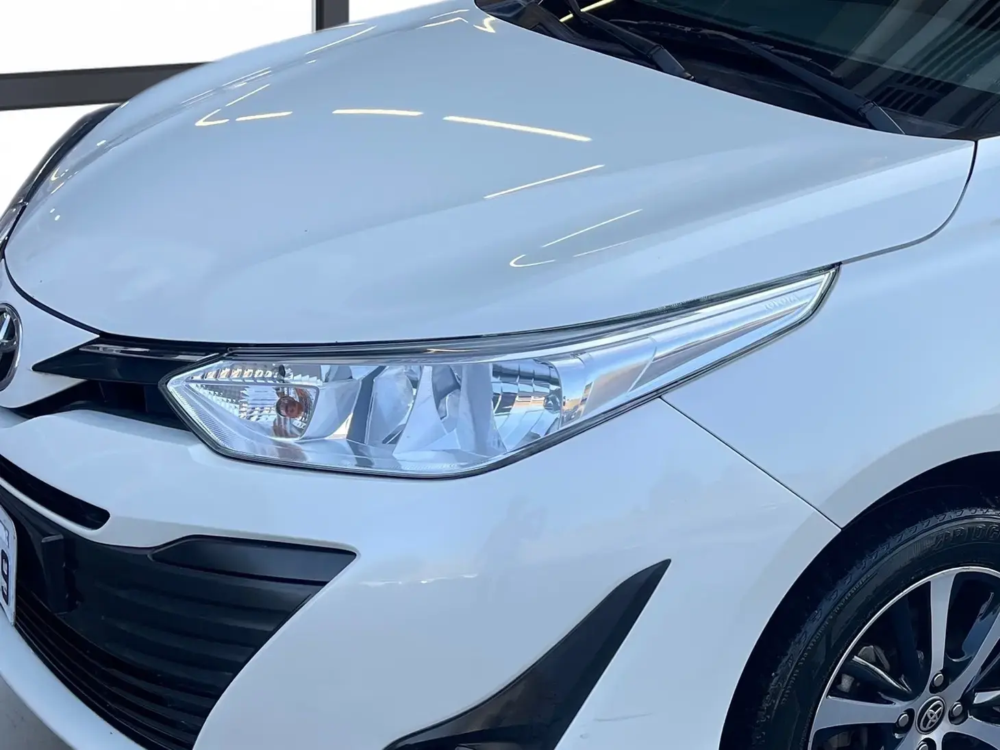 galeria Yaris Sedan
