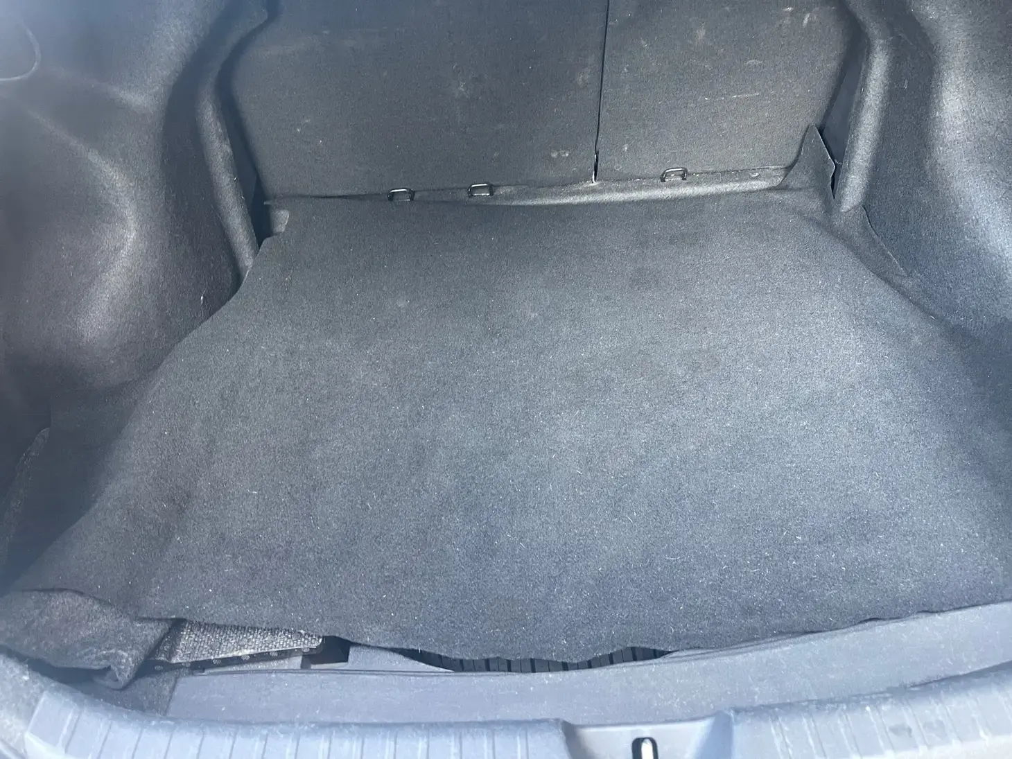 galeria Yaris Sedan