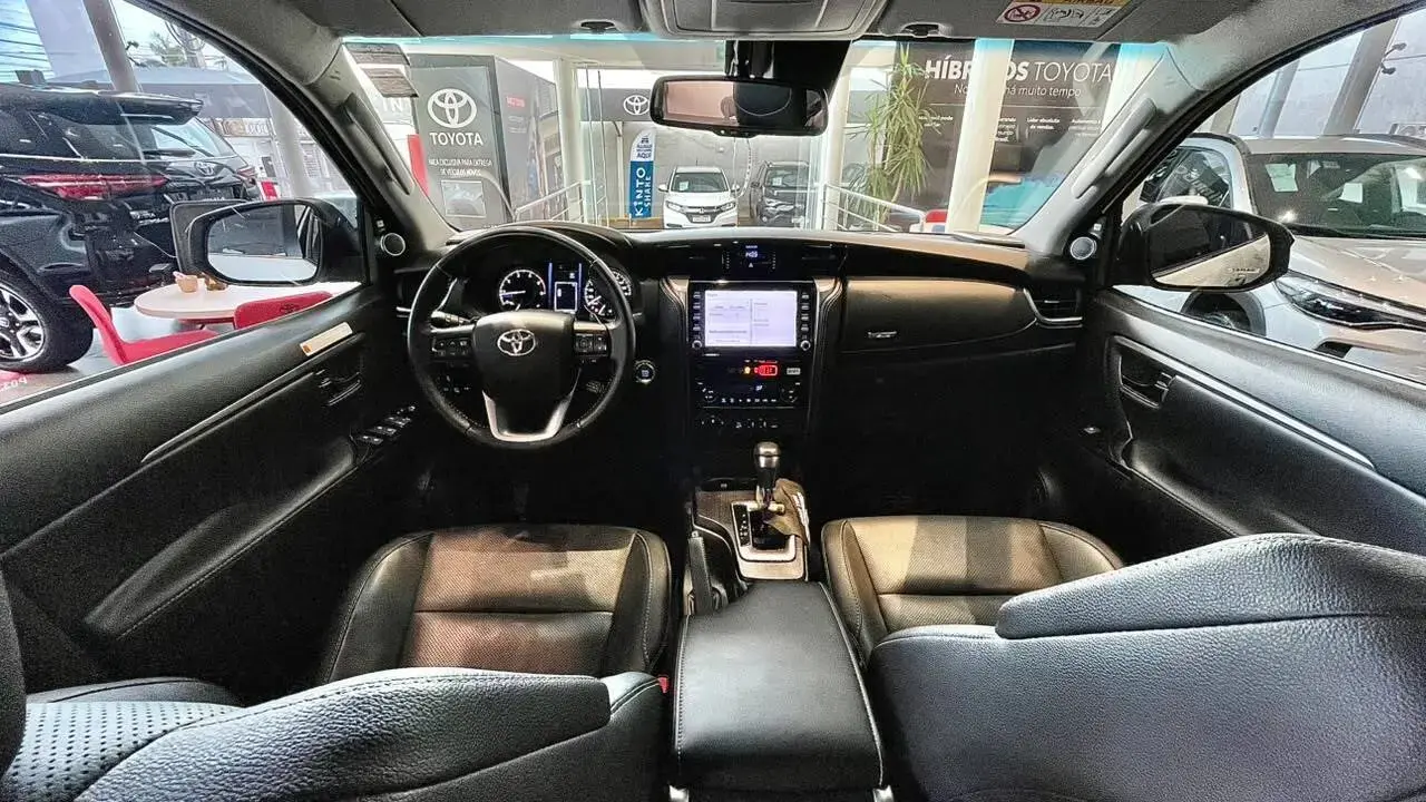 galeria HILUX SRX 4X4 2.8