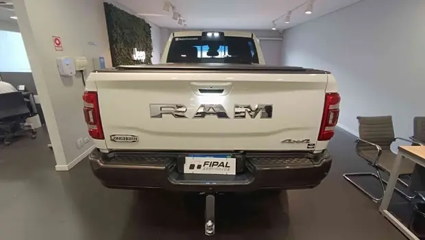 Ram 3500 6.7 I6 TURBO DIESEL LIMITED LONGHORN CD 4X4 AUTOMÁTICO