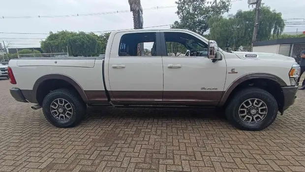 Ram 3500 6.7 I6 TURBO DIESEL LIMITED LONGHORN CD 4X4 AUTOMÁTICO