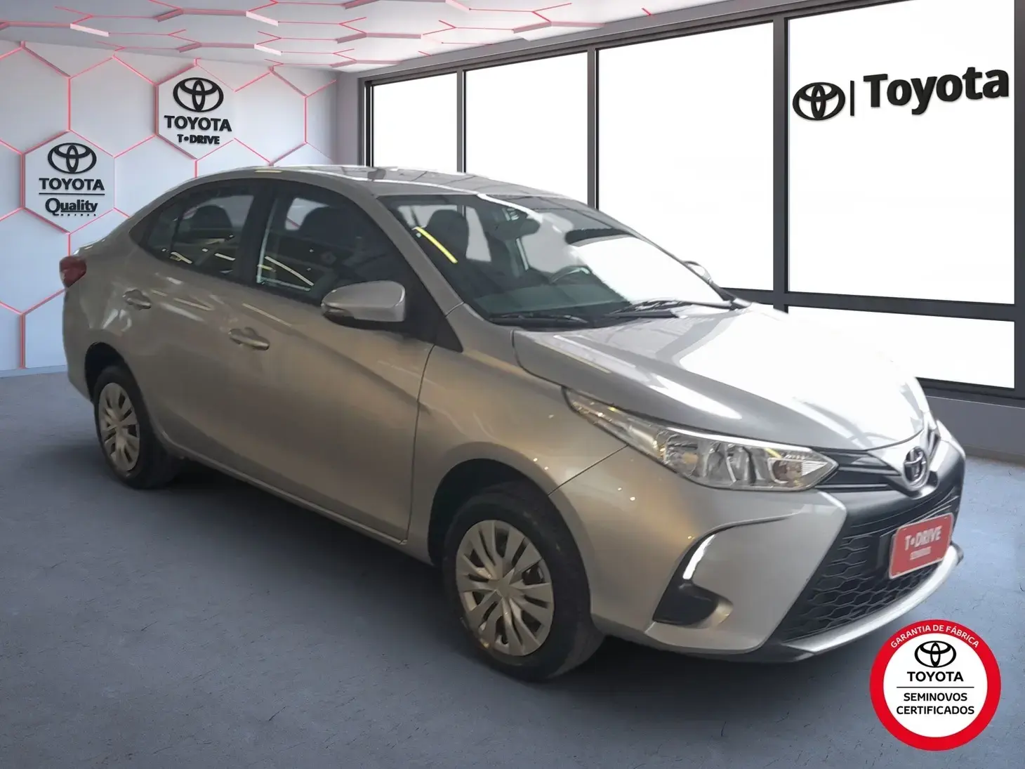 galeria Yaris Sedan