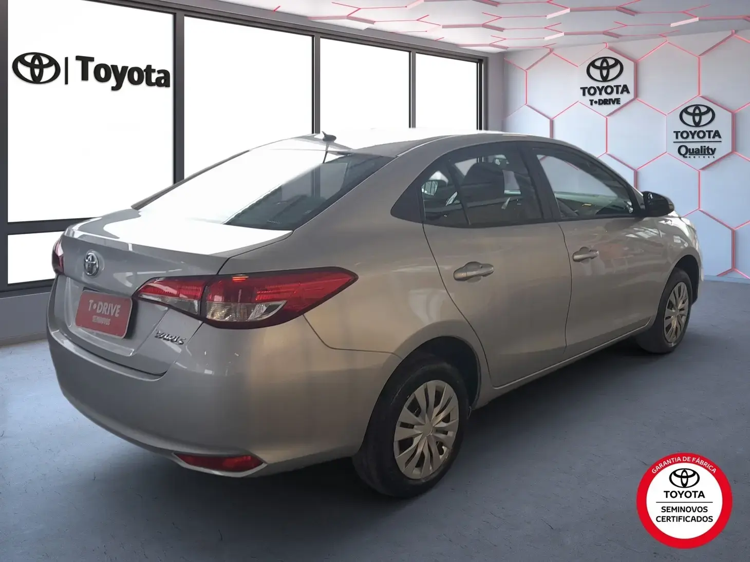 galeria Yaris Sedan