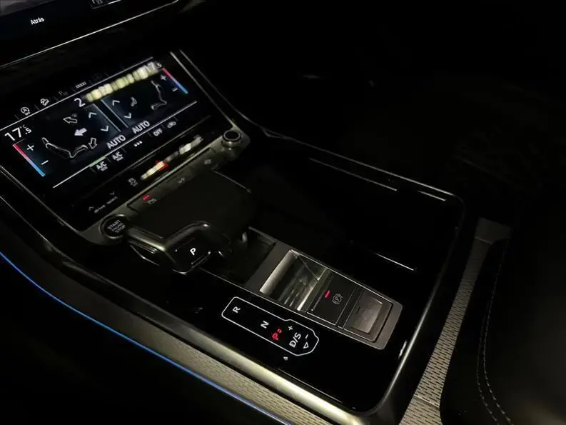 galeria Q8