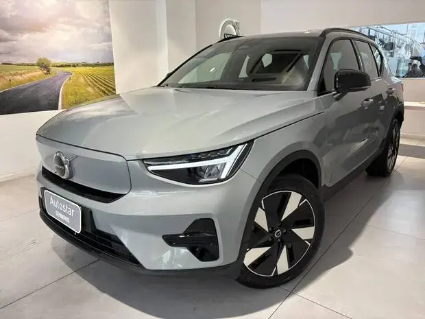 Volvo EX40 Plus P6