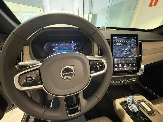 Volvo XC90 Ultra PHEV