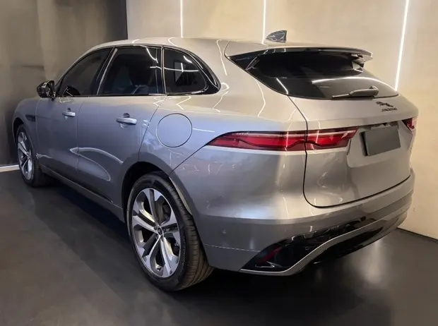 Jaguar F-PACE 2.0 P400e PHEV R-DYNAMIC SE AWD AUTOMÁTICO