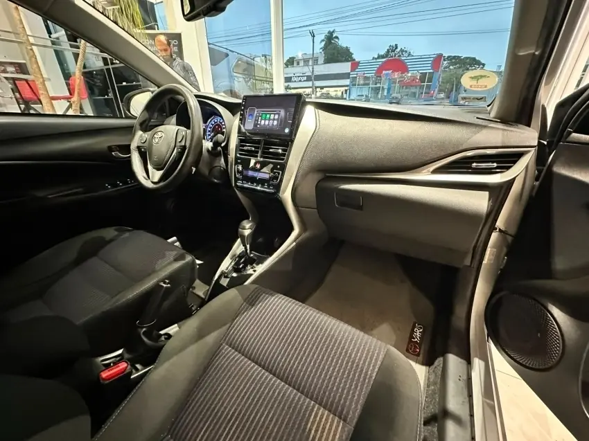 galeria YARIS