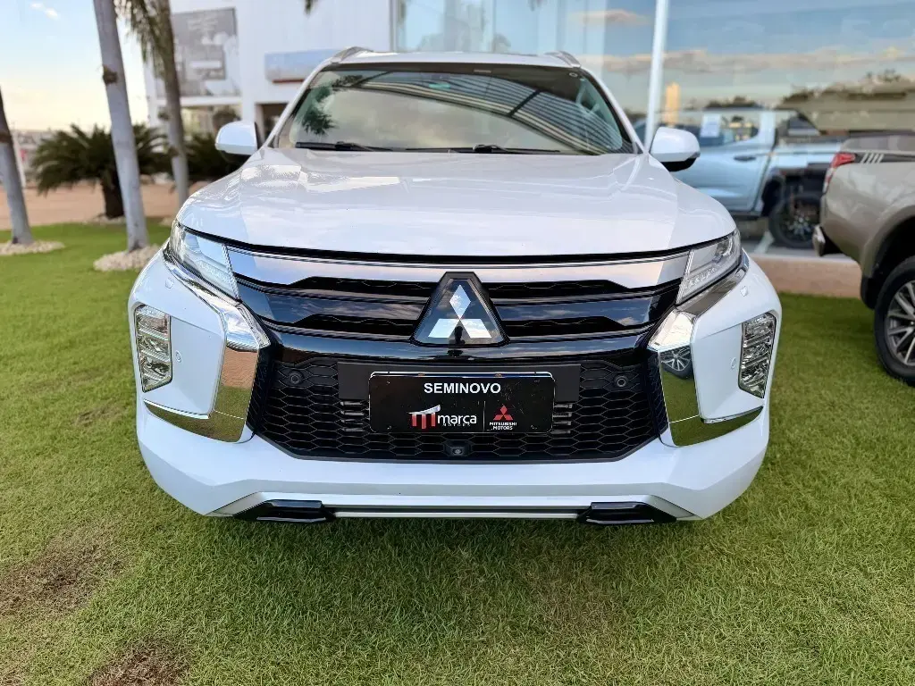 galeria PAJERO SPORT