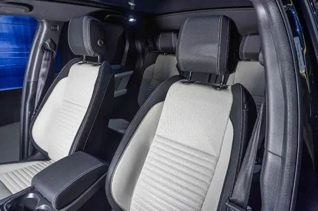 Land Rover DISCOVERY SPORT 2.0 D200 TURBO DIESEL MHEV R-DYNAMIC SE AUTOMÁTICO