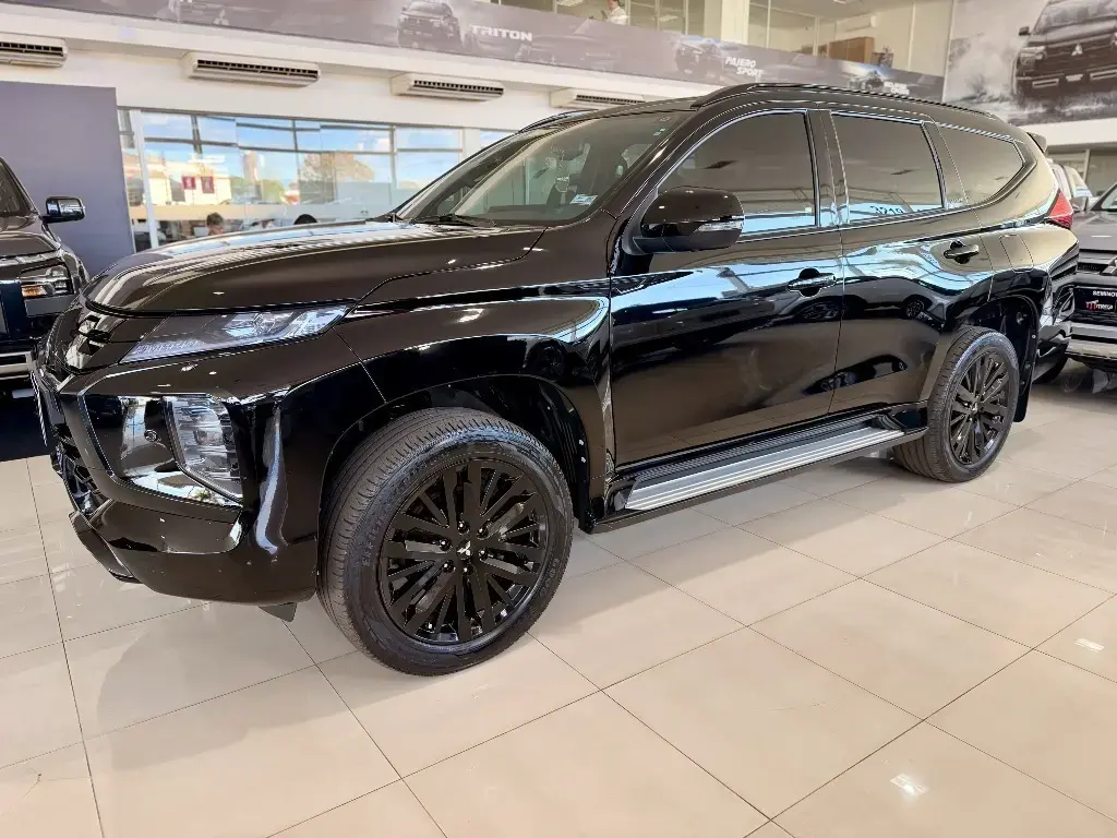 galeria PAJERO SPORT