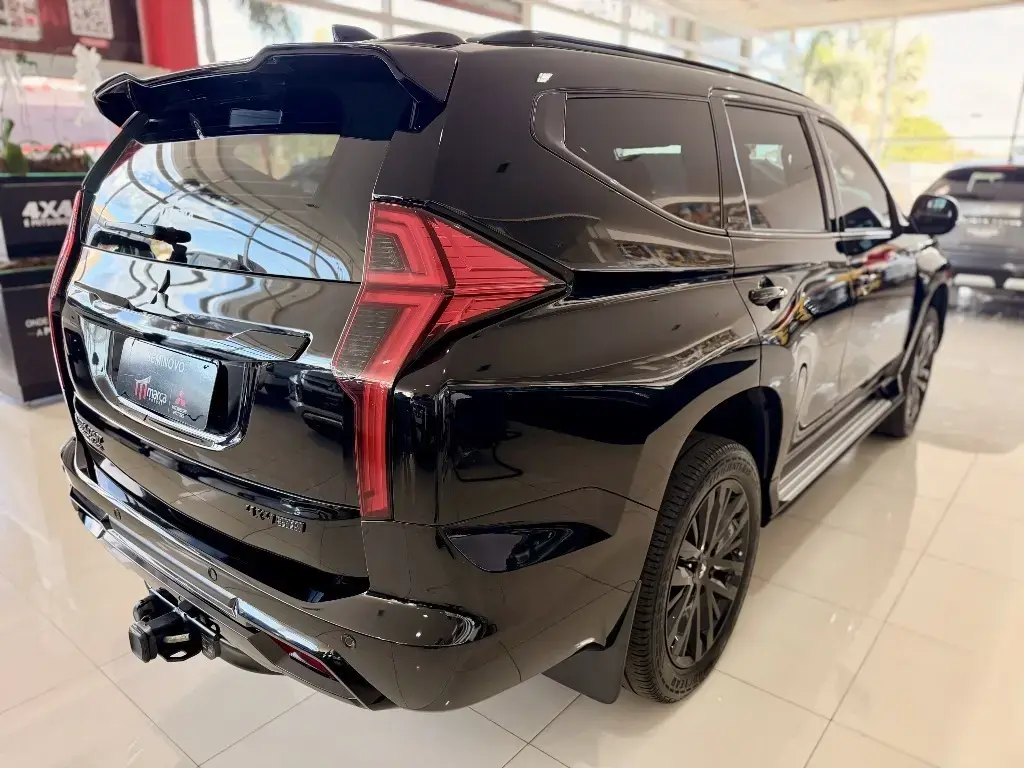 galeria PAJERO SPORT