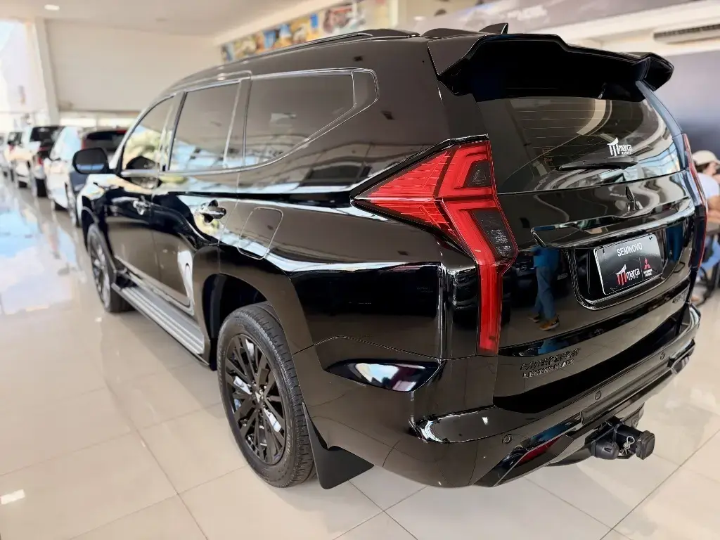galeria PAJERO SPORT