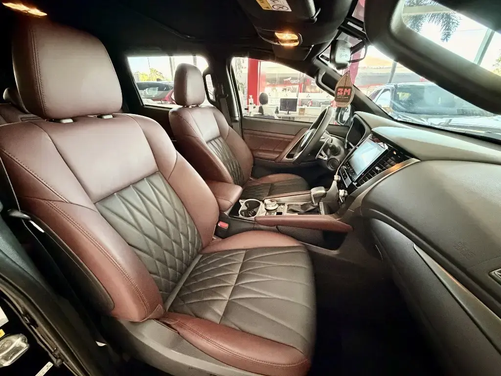 galeria PAJERO SPORT