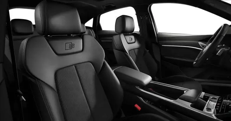 galeria Q8 E-TRON