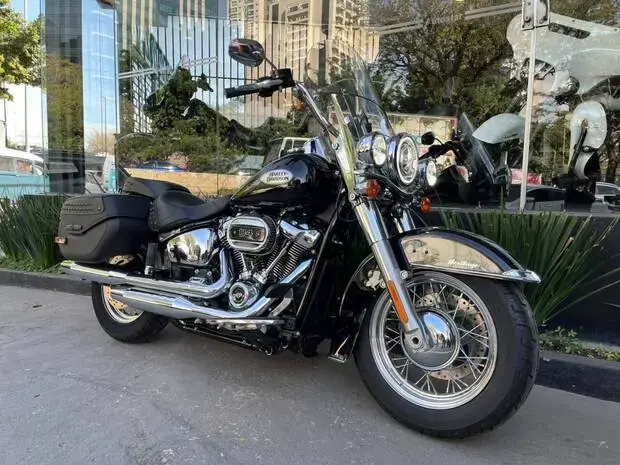 Harley Davidson Heritage Classic FLHC/FLHCS