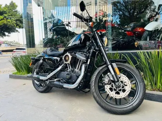 Harley Davidson Sportster 1200 Roadster