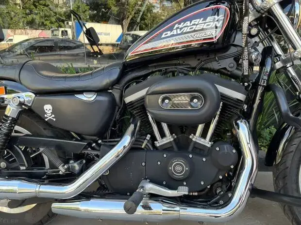 Harley Davidson Sportster XL 883 Roadster