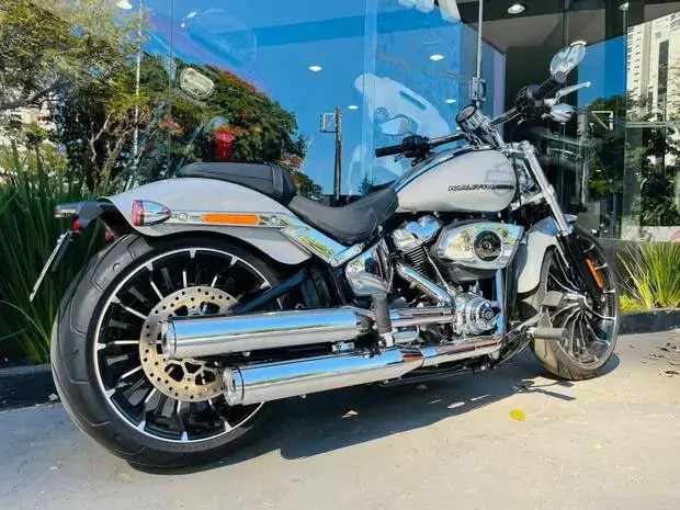Harley Davidson Breakout FXBR
