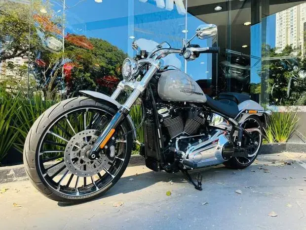 Harley Davidson Breakout FXBR