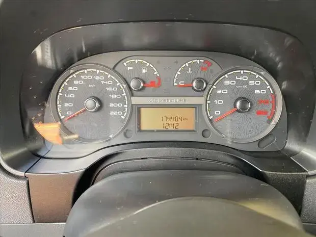 Fiat STRADA 1.8 MPI ADVENTURE CD 16V FLEX 3P MANUAL