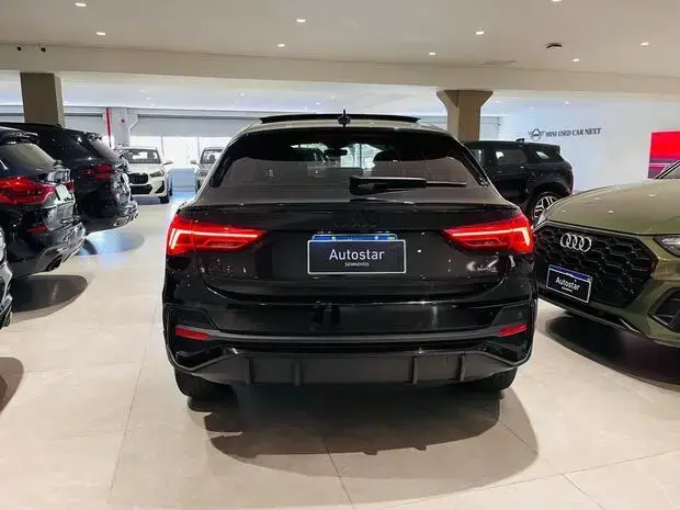 Audi Q3 Sportback Performance Black 2.0