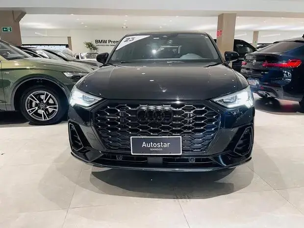Audi Q3 Sportback Performance Black 2.0