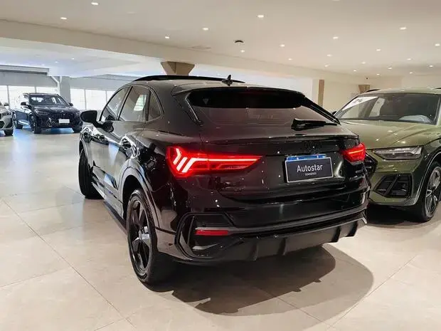 Audi Q3 Sportback Performance Black 2.0