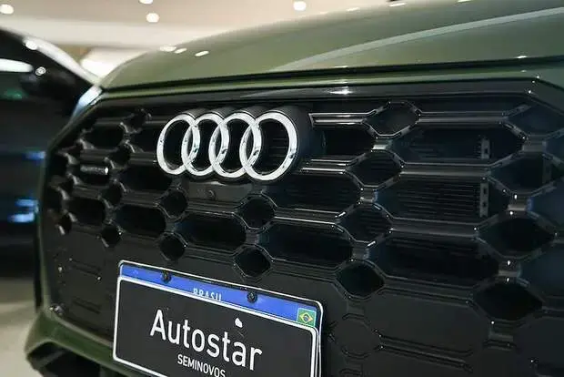 Audi Q5 Perf. Black 2.0 TFSIe S.Tr. Qt (Hib.)