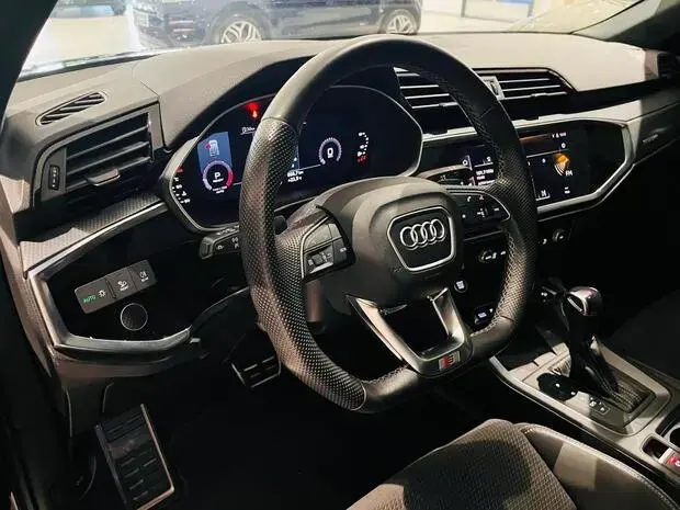 Audi Q3 Sportback Performance Black 2.0