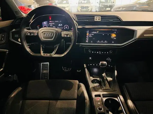 Audi Q3 Sportback Performance Black 2.0