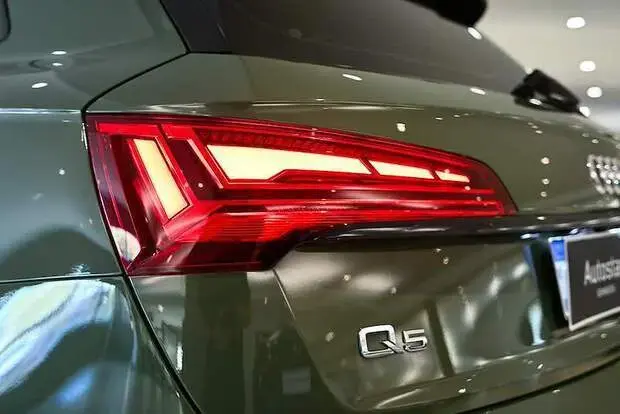 Audi Q5 Perf. Black 2.0 TFSIe S.Tr. Qt (Hib.)