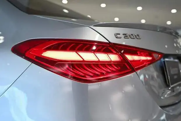 Mercedes Benz C 300 AMG Line 2.0 TB (Aut.) (Híb.)