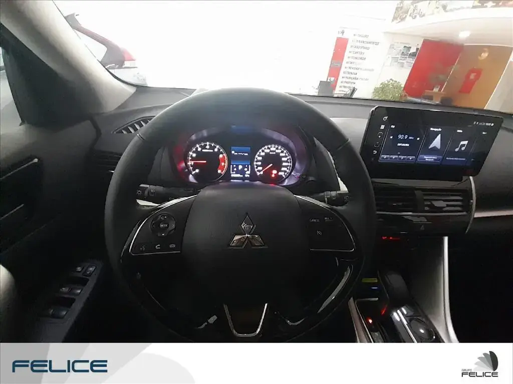 galeria ECLIPSE CROSS