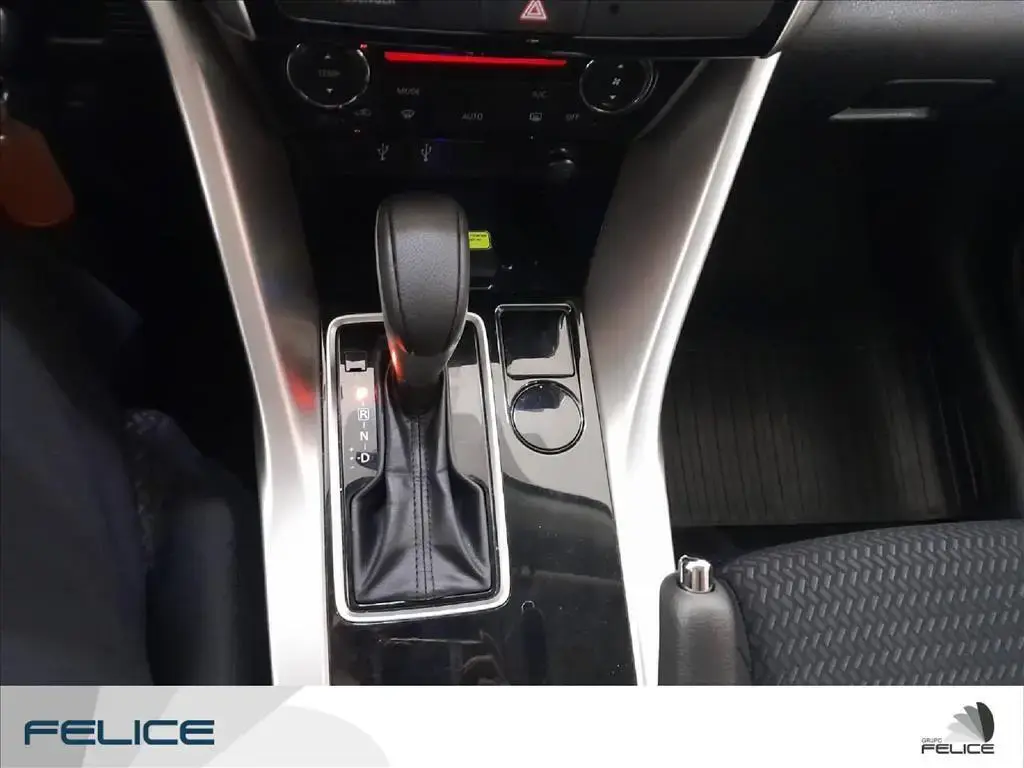 galeria ECLIPSE CROSS