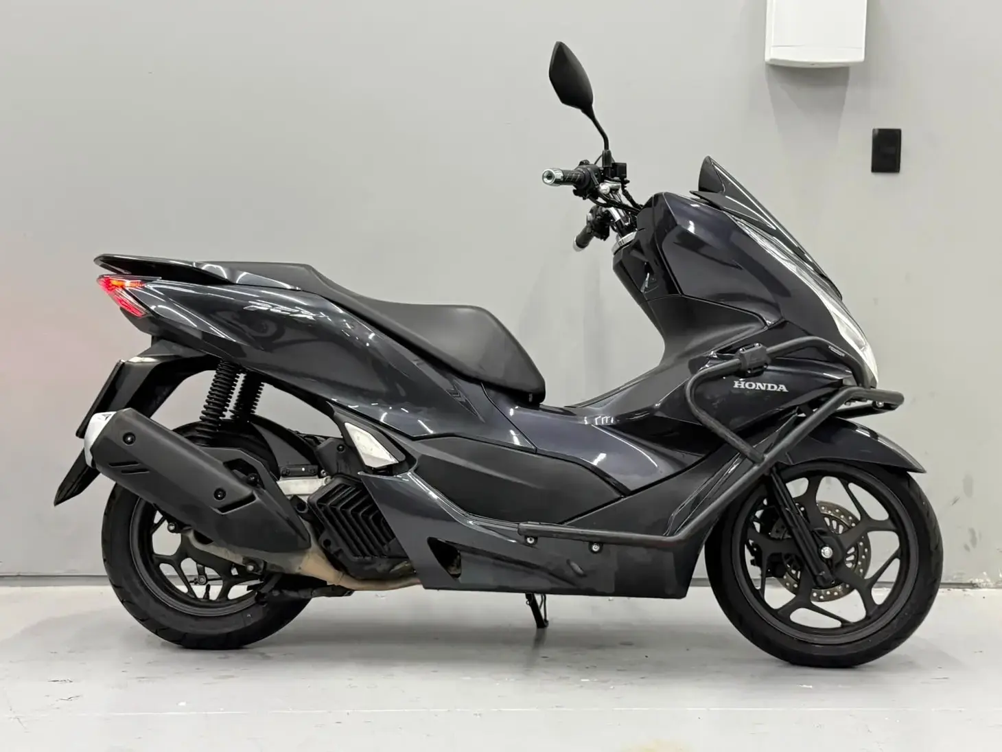 galeria PCX 160