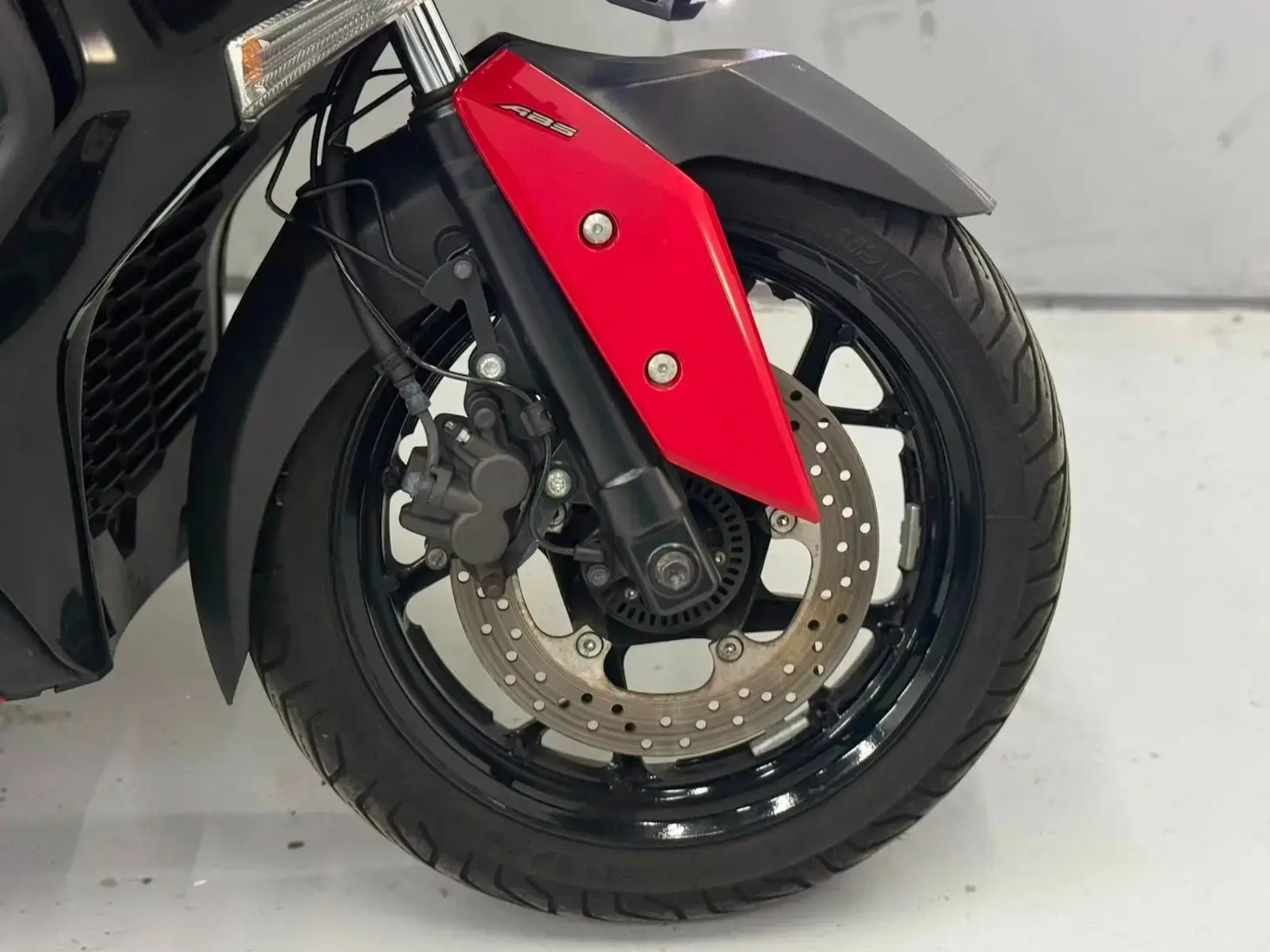 galeria XMAX 250 ABS