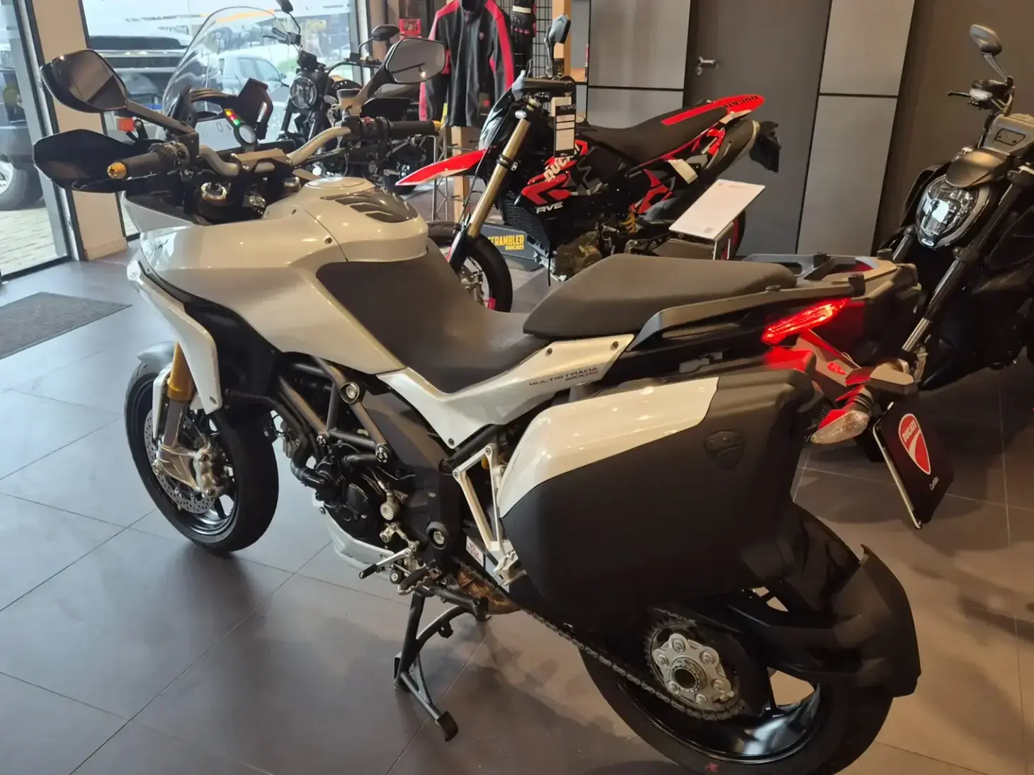 galeria DUCATI MULTISTRADA 1200S TOURING