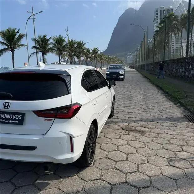 Honda CITY 1.5 i-VTEC FLEX HATCH EXL CVT