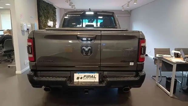 Ram 1500 5.7 V8 GASOLINA REBEL CD 4X4 AUTOMÁTICO