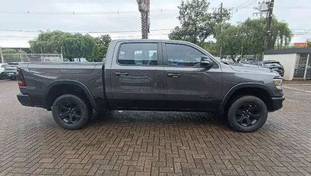 Ram 1500 5.7 V8 GASOLINA REBEL CD 4X4 AUTOMÁTICO
