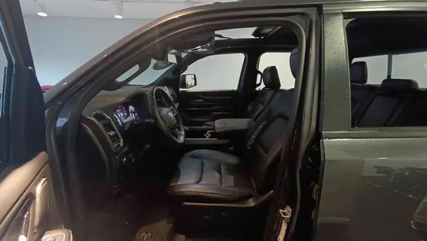 Ram 1500 5.7 V8 GASOLINA REBEL CD 4X4 AUTOMÁTICO