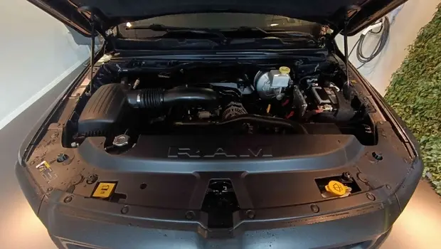 Ram 1500 5.7 V8 GASOLINA REBEL CD 4X4 AUTOMÁTICO
