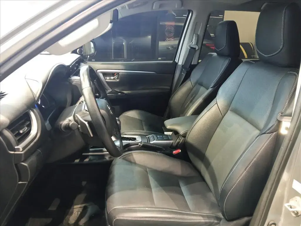 galeria HILUX SW4