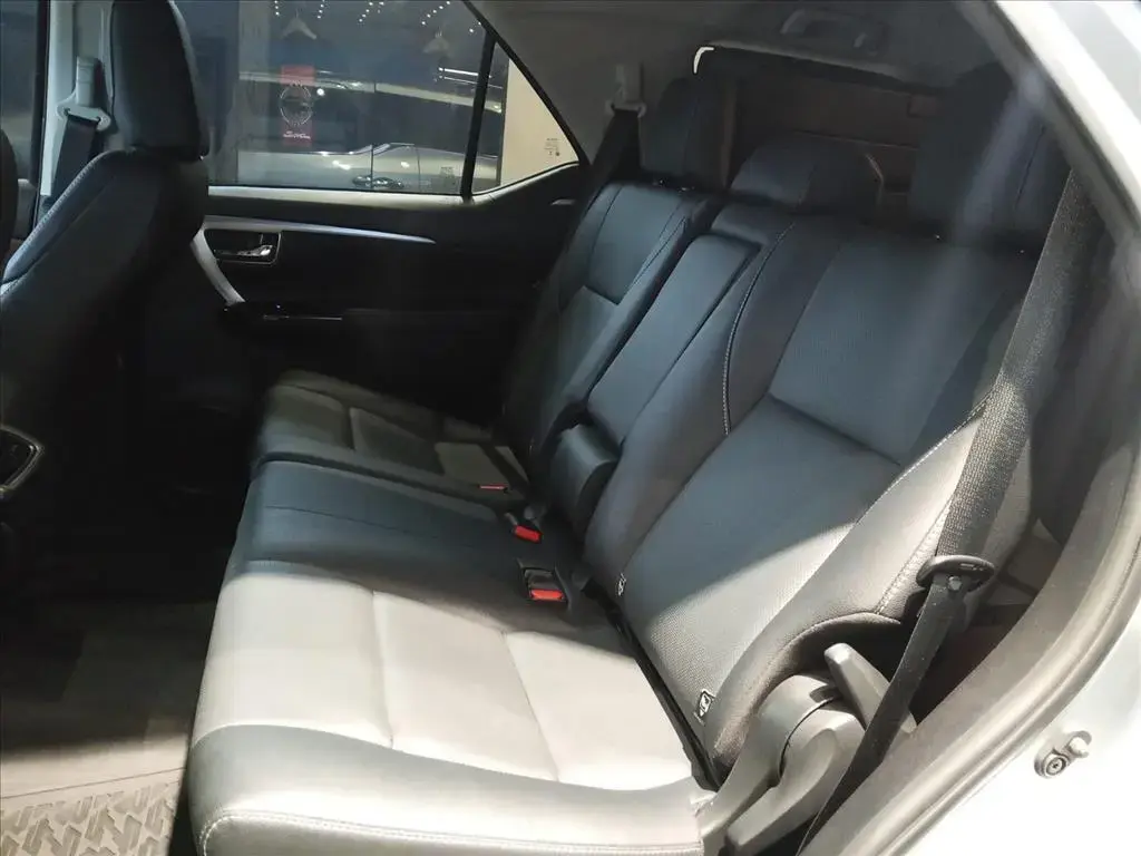 galeria HILUX SW4