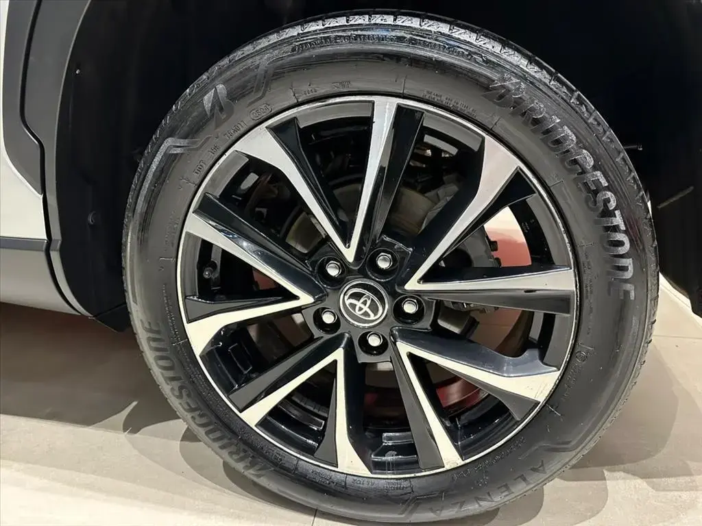 galeria COROLLA CROSS