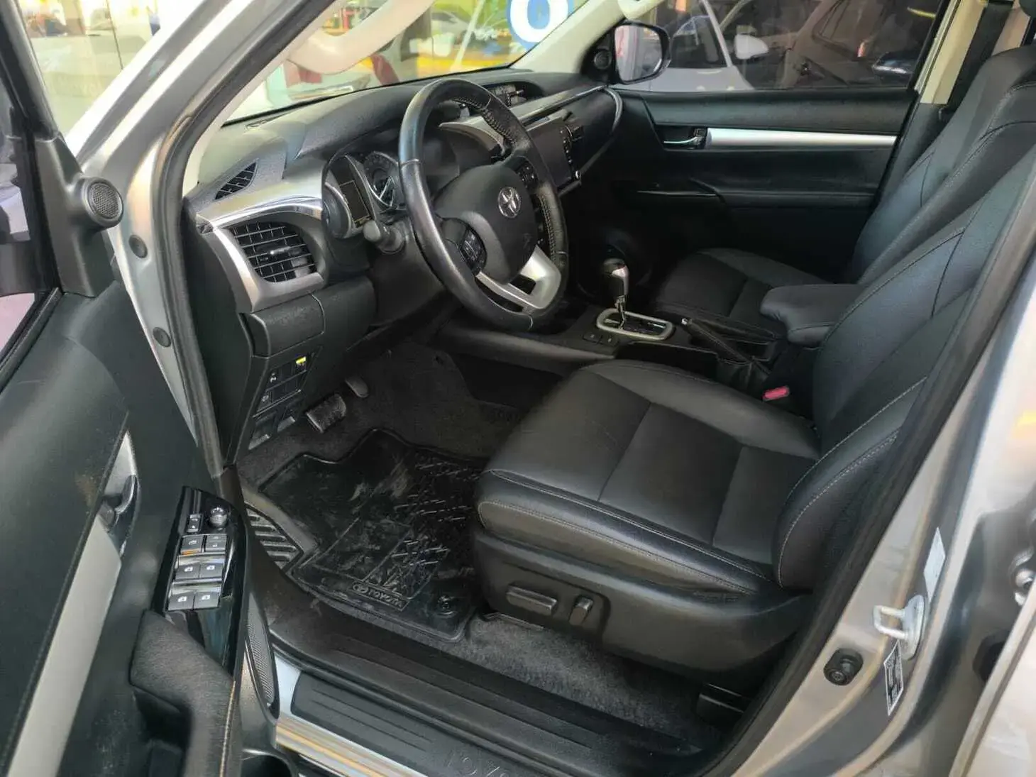 galeria HILUX